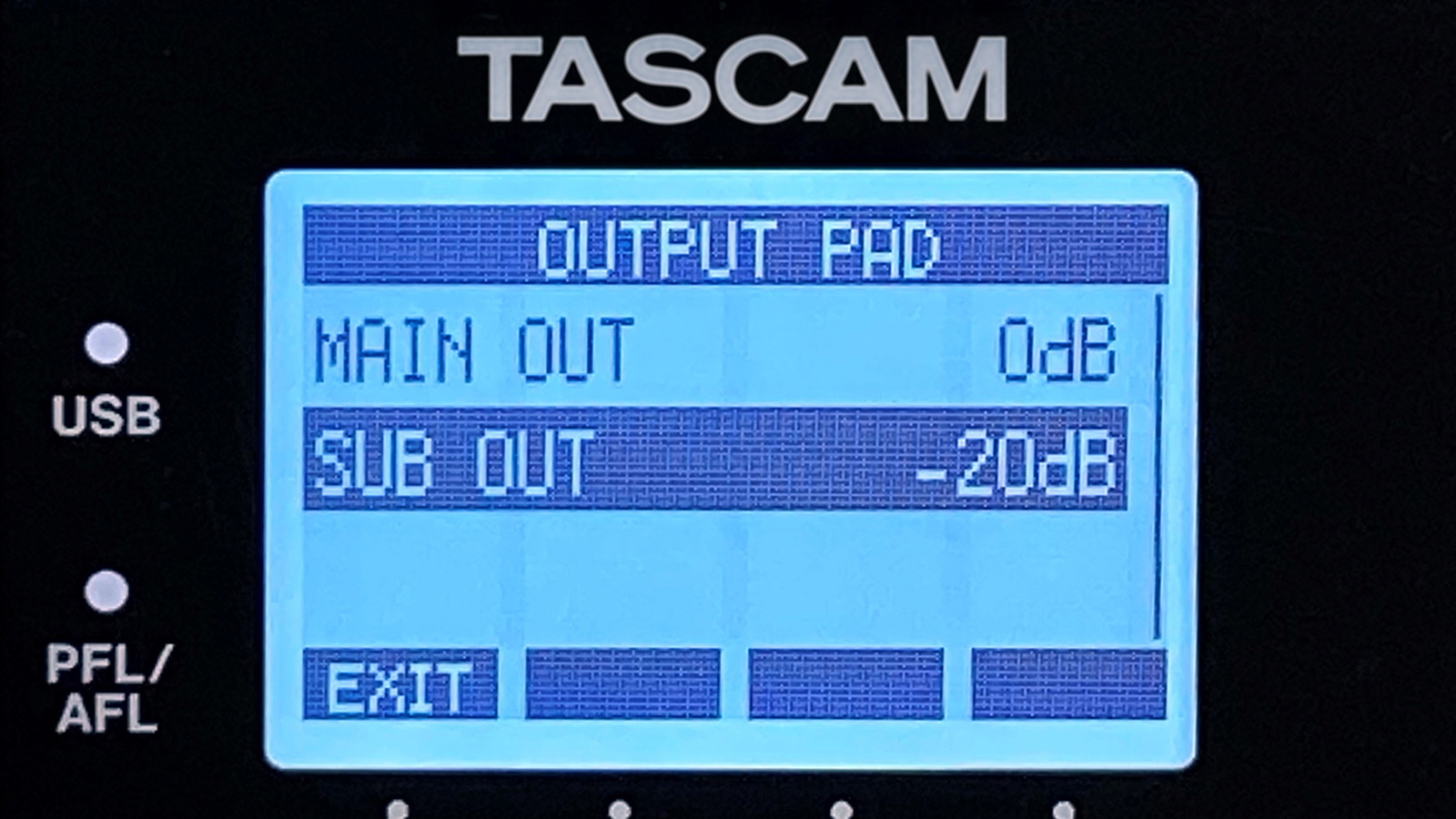 メイン、サブ出力のOUTPUT PAD機能を追加