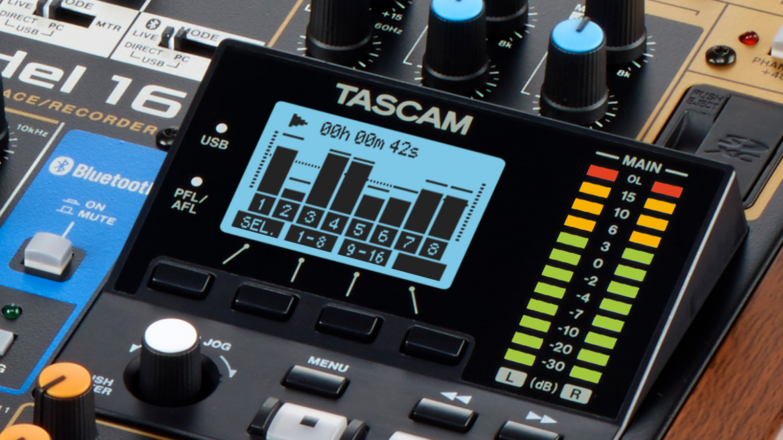 Powerful Internal 16-Track Multi-track Digital Recorder